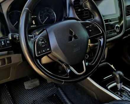 Черный Мицубиси Аутлендер, объемом двигателя 2.36 л и пробегом 200 тыс. км за 17299 $, фото 21 на Automoto.ua