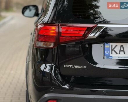 Черный Мицубиси Аутлендер, объемом двигателя 2 л и пробегом 65 тыс. км за 19950 $, фото 10 на Automoto.ua