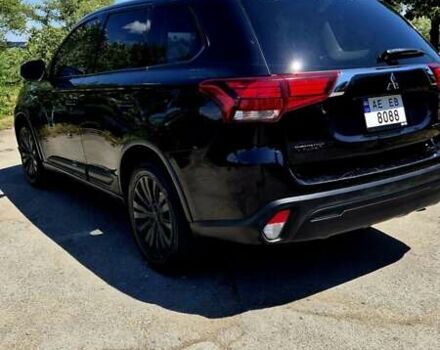 Черный Мицубиси Аутлендер, объемом двигателя 2.36 л и пробегом 200 тыс. км за 17299 $, фото 6 на Automoto.ua