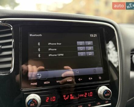 Черный Мицубиси Аутлендер, объемом двигателя 2 л и пробегом 65 тыс. км за 19950 $, фото 35 на Automoto.ua