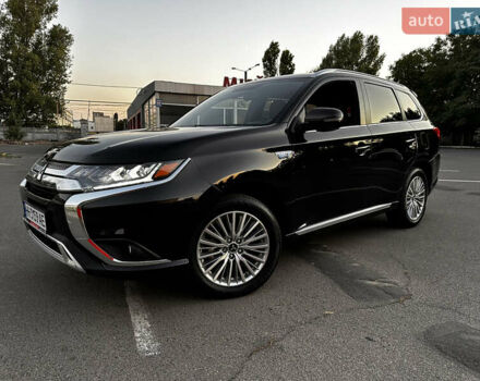 Чорний Міцубісі Аутлендер, об'ємом двигуна 2.36 л та пробігом 66 тис. км за 19800 $, фото 13 на Automoto.ua
