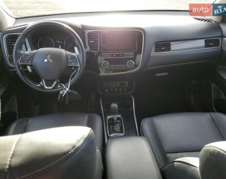 Чорний Міцубісі Аутлендер, об'ємом двигуна 3 л та пробігом 96 тис. км за 3600 $, фото 7 на Automoto.ua