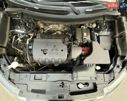 Чорний Міцубісі Аутлендер, об'ємом двигуна 2.36 л та пробігом 106 тис. км за 16250 $, фото 25 на Automoto.ua