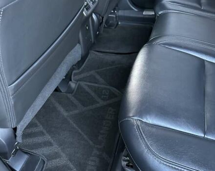 Черный Мицубиси Аутлендер, объемом двигателя 2.36 л и пробегом 90 тыс. км за 26500 $, фото 30 на Automoto.ua