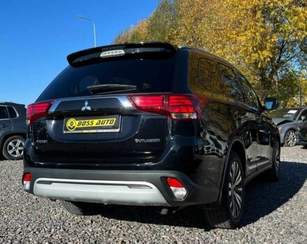 Чорний Міцубісі Аутлендер, об'ємом двигуна 2.4 л та пробігом 97 тис. км за 17700 $, фото 5 на Automoto.ua