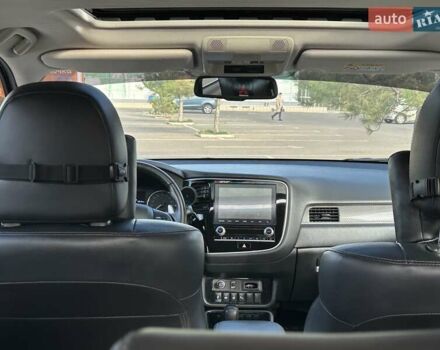 Черный Мицубиси Аутлендер, объемом двигателя 2.36 л и пробегом 90 тыс. км за 26500 $, фото 15 на Automoto.ua