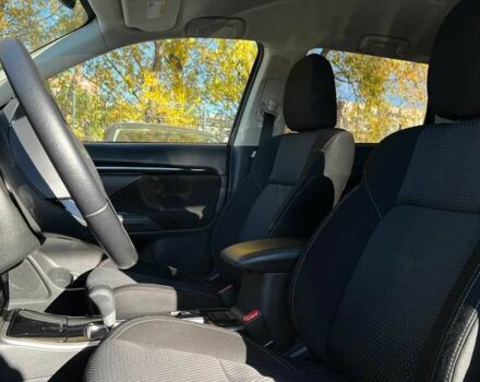 Чорний Міцубісі Аутлендер, об'ємом двигуна 2.4 л та пробігом 97 тис. км за 17700 $, фото 6 на Automoto.ua