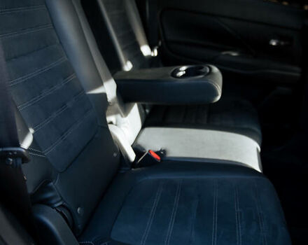 Міцубісі Аутлендер 2019 у Львові на Automoto.ua Чорний Міцубісі Аутлендер, об'ємом двигуна 2.4 л та пробігом 75 тис. км за 17200 $, фото 7 на Automoto.ua