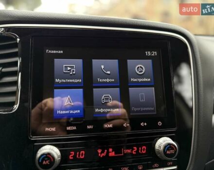 Черный Мицубиси Аутлендер, объемом двигателя 2 л и пробегом 65 тыс. км за 19950 $, фото 38 на Automoto.ua