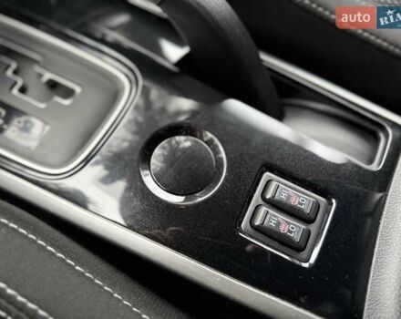 Черный Мицубиси Аутлендер, объемом двигателя 2 л и пробегом 65 тыс. км за 19950 $, фото 29 на Automoto.ua