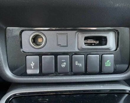 Черный Мицубиси Аутлендер, объемом двигателя 2.4 л и пробегом 1 тыс. км за 14400 $, фото 16 на Automoto.ua