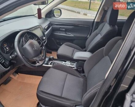 Черный Мицубиси Аутлендер, объемом двигателя 2.36 л и пробегом 127 тыс. км за 20800 $, фото 20 на Automoto.ua