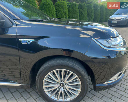 Чорний Міцубісі Аутлендер, об'ємом двигуна 2.36 л та пробігом 174 тис. км за 27800 $, фото 20 на Automoto.ua