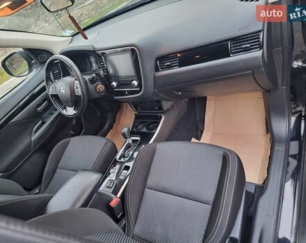 Черный Мицубиси Аутлендер, объемом двигателя 2.36 л и пробегом 127 тыс. км за 20800 $, фото 47 на Automoto.ua