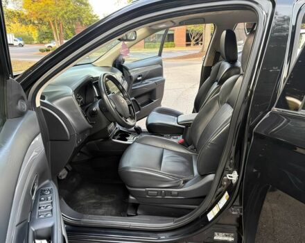 Чорний Міцубісі Аутлендер, об'ємом двигуна 2.4 л та пробігом 32 тис. км за 8000 $, фото 8 на Automoto.ua