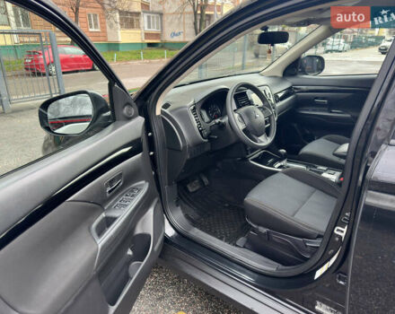 Черный Мицубиси Аутлендер, объемом двигателя 2.4 л и пробегом 44 тыс. км за 18700 $, фото 9 на Automoto.ua