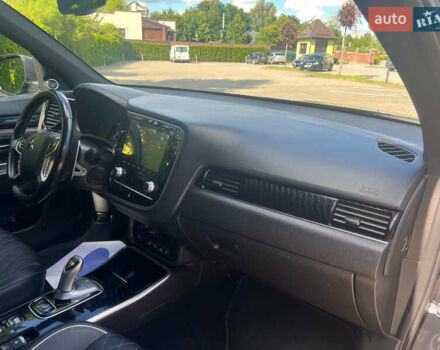 Чорний Міцубісі Аутлендер, об'ємом двигуна 2.36 л та пробігом 174 тис. км за 27800 $, фото 34 на Automoto.ua