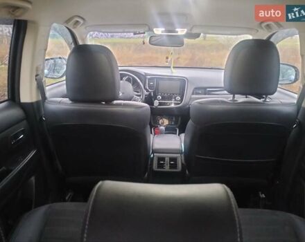 Черный Мицубиси Аутлендер, объемом двигателя 2.4 л и пробегом 81 тыс. км за 20900 $, фото 11 на Automoto.ua