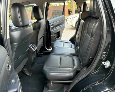 Чорний Міцубісі Аутлендер, об'ємом двигуна 2.4 л та пробігом 32 тис. км за 8000 $, фото 12 на Automoto.ua