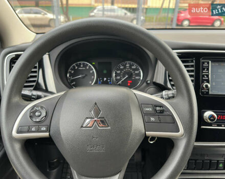 Черный Мицубиси Аутлендер, объемом двигателя 2.4 л и пробегом 44 тыс. км за 18700 $, фото 14 на Automoto.ua