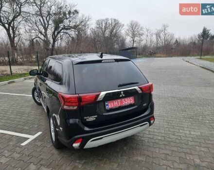 Черный Мицубиси Аутлендер, объемом двигателя 2.36 л и пробегом 127 тыс. км за 20800 $, фото 13 на Automoto.ua