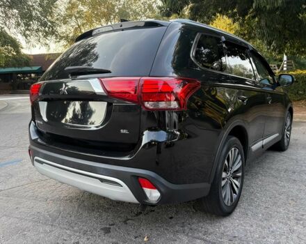 Чорний Міцубісі Аутлендер, об'ємом двигуна 2.4 л та пробігом 32 тис. км за 8000 $, фото 4 на Automoto.ua