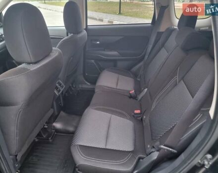 Черный Мицубиси Аутлендер, объемом двигателя 2.36 л и пробегом 127 тыс. км за 20800 $, фото 33 на Automoto.ua