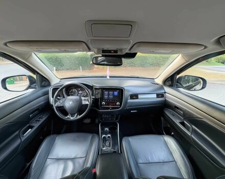 Чорний Міцубісі Аутлендер, об'ємом двигуна 2.4 л та пробігом 32 тис. км за 8000 $, фото 9 на Automoto.ua