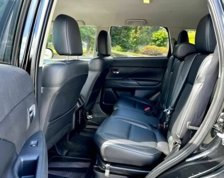 Черный Мицубиси Аутлендер, объемом двигателя 2.4 л и пробегом 46 тыс. км за 3000 $, фото 16 на Automoto.ua