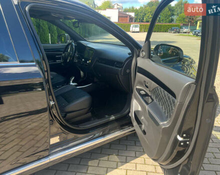 Чорний Міцубісі Аутлендер, об'ємом двигуна 2.36 л та пробігом 174 тис. км за 27800 $, фото 31 на Automoto.ua