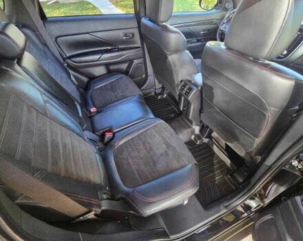 Чорний Міцубісі Аутлендер, об'ємом двигуна 2.4 л та пробігом 47 тис. км за 9000 $, фото 14 на Automoto.ua