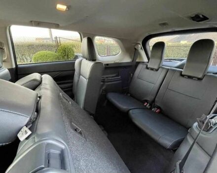 Черный Мицубиси Аутлендер, объемом двигателя 2.4 л и пробегом 1 тыс. км за 14400 $, фото 20 на Automoto.ua