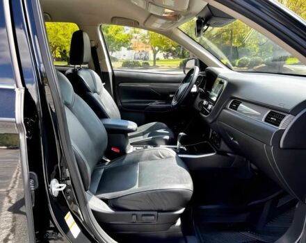 Черный Мицубиси Аутлендер, объемом двигателя 2.4 л и пробегом 46 тыс. км за 3000 $, фото 8 на Automoto.ua