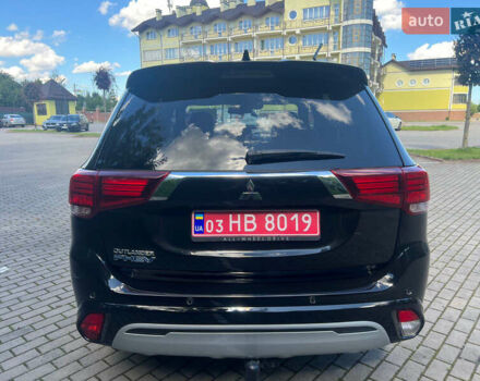 Чорний Міцубісі Аутлендер, об'ємом двигуна 2.36 л та пробігом 174 тис. км за 27800 $, фото 5 на Automoto.ua