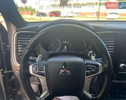 Чорний Міцубісі Аутлендер, об'ємом двигуна 2.36 л та пробігом 174 тис. км за 27800 $, фото 37 на Automoto.ua