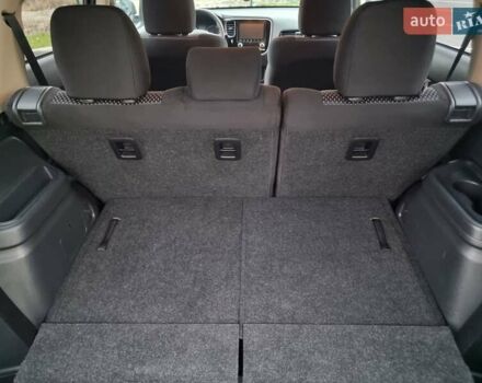 Черный Мицубиси Аутлендер, объемом двигателя 2.36 л и пробегом 127 тыс. км за 20800 $, фото 37 на Automoto.ua