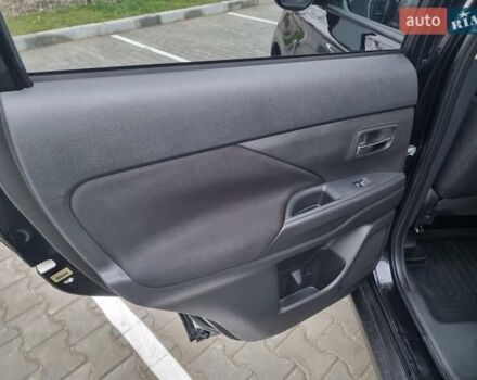 Черный Мицубиси Аутлендер, объемом двигателя 2.36 л и пробегом 127 тыс. км за 20800 $, фото 32 на Automoto.ua