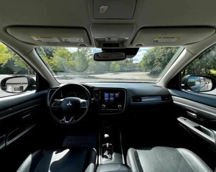 Черный Мицубиси Аутлендер, объемом двигателя 2.4 л и пробегом 46 тыс. км за 3000 $, фото 13 на Automoto.ua