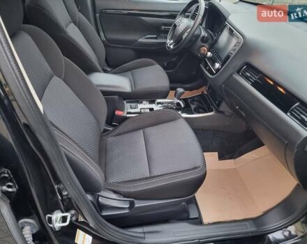 Черный Мицубиси Аутлендер, объемом двигателя 2.36 л и пробегом 127 тыс. км за 20800 $, фото 46 на Automoto.ua