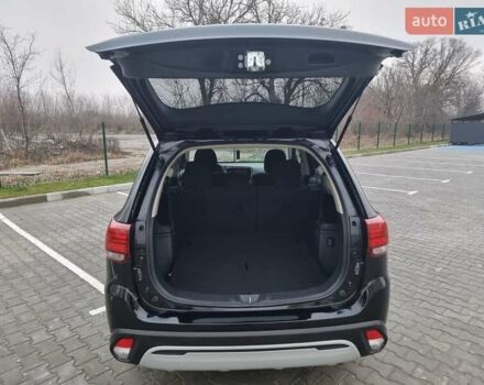 Черный Мицубиси Аутлендер, объемом двигателя 2.36 л и пробегом 127 тыс. км за 20800 $, фото 40 на Automoto.ua