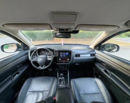 Чорний Міцубісі Аутлендер, об'ємом двигуна 2.4 л та пробігом 32 тис. км за 11800 $, фото 6 на Automoto.ua