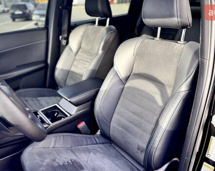 Чорний Міцубісі Аутлендер, об'ємом двигуна 2.49 л та пробігом 120 тис. км за 28500 $, фото 11 на Automoto.ua