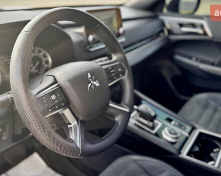 Чорний Міцубісі Аутлендер, об'ємом двигуна 2.49 л та пробігом 120 тис. км за 28500 $, фото 13 на Automoto.ua