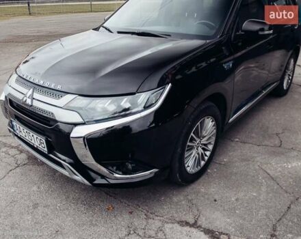 Черный Мицубиси Аутлендер, объемом двигателя 2.36 л и пробегом 110 тыс. км за 28900 $, фото 9 на Automoto.ua