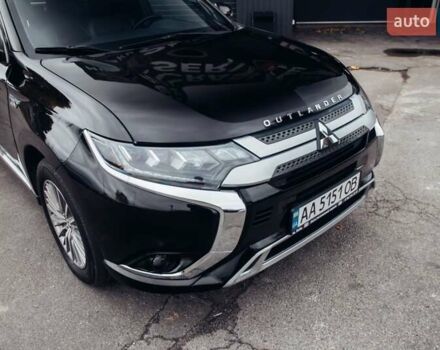 Черный Мицубиси Аутлендер, объемом двигателя 2.36 л и пробегом 110 тыс. км за 28900 $, фото 7 на Automoto.ua