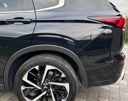 Черный Мицубиси Аутлендер, объемом двигателя 2.49 л и пробегом 69 тыс. км за 25500 $, фото 6 на Automoto.ua