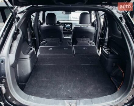 Черный Мицубиси Аутлендер, объемом двигателя 2.36 л и пробегом 110 тыс. км за 28900 $, фото 13 на Automoto.ua