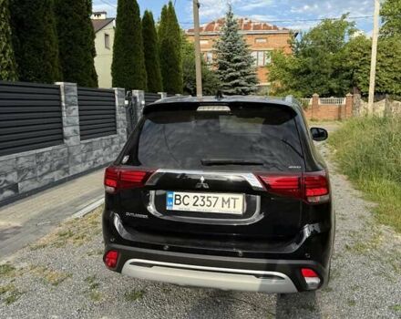 Мицубиси Аутлендер 2021 в Львове на Automoto.ua Черный Мицубиси Аутлендер, объемом двигателя 2.36 л и пробегом 31 тыс. км за 26600 $, фото 12 на Automoto.ua