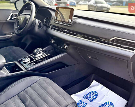 Чорний Міцубісі Аутлендер, об'ємом двигуна 2.49 л та пробігом 120 тис. км за 28500 $, фото 16 на Automoto.ua