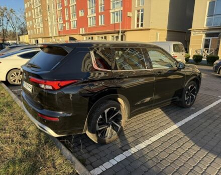 Черный Мицубиси Аутлендер, объемом двигателя 2.5 л и пробегом 121 тыс. км за 22600 $, фото 2 на Automoto.ua